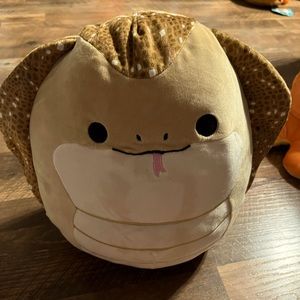 Hectico cobra squishmallow